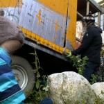 Beide Helfer sind wieder voll im Einsatz.